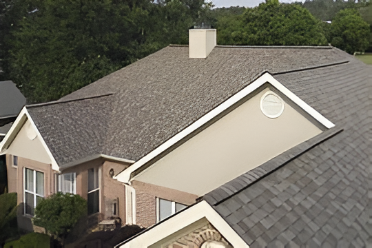 production of roofs from ceramic fired tiles on a family house